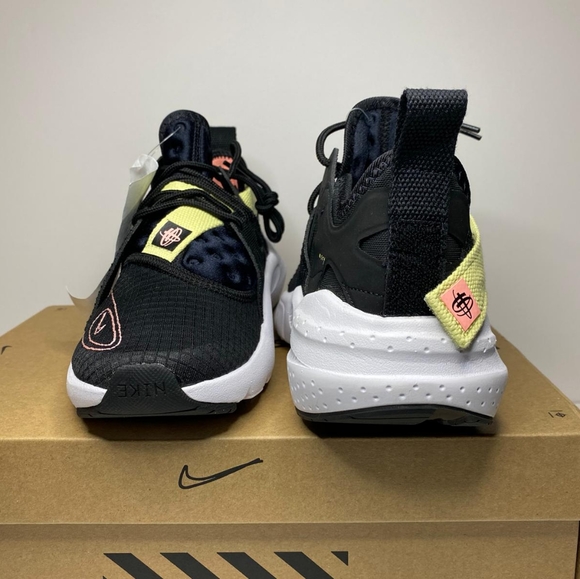 New Unisex Nike Air Huarache Type Black Yellow Pink Tint Zinnia BQ5102 Sneakers - Picture 5 of 5